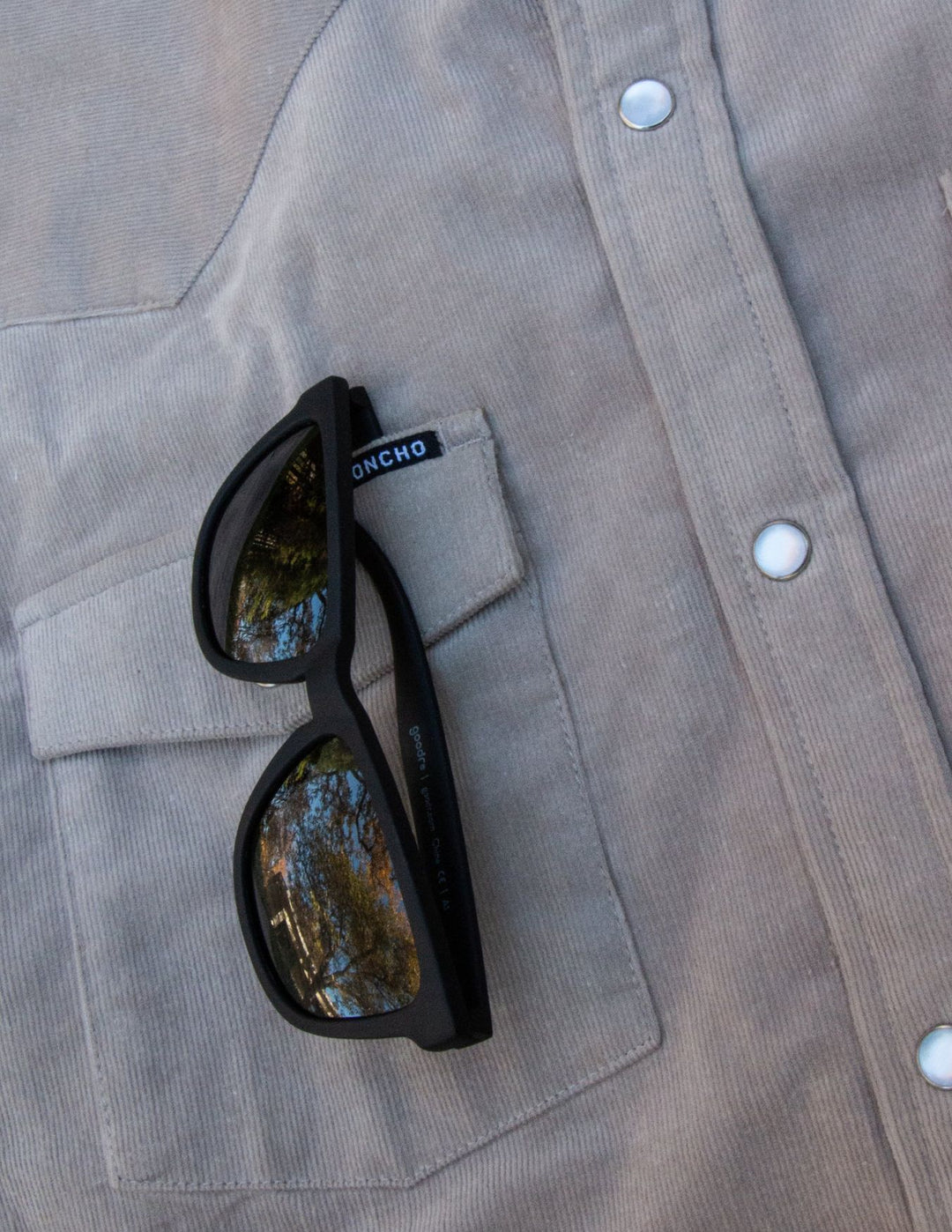 Poncho Mens Mouflon Corduroy Pearl Snap Shirt