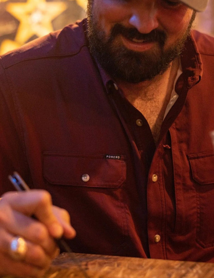 Poncho Mens The Chicken Short Sleeve Shirt