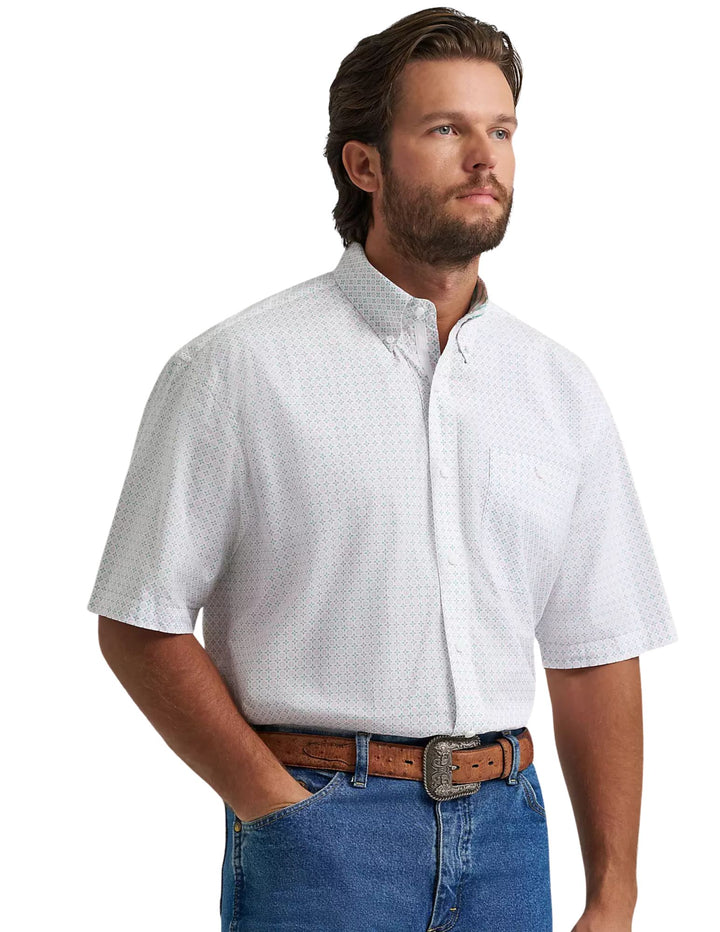 Wrangler Mens George Strait™ Short Sleeve One Pocket Button Down Shirt