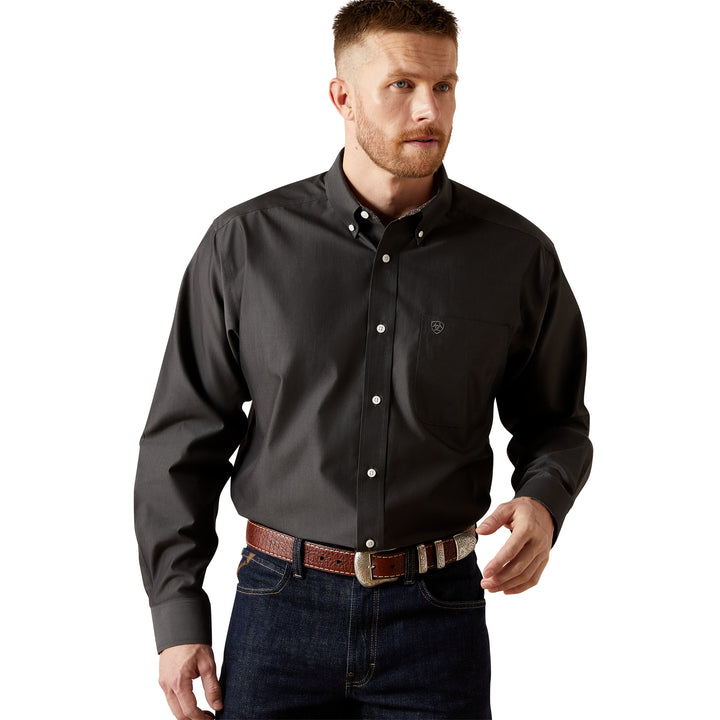 Ariat Mens Wrinkle Free Solid Pinpoint Oxford Classic Fit Shirt