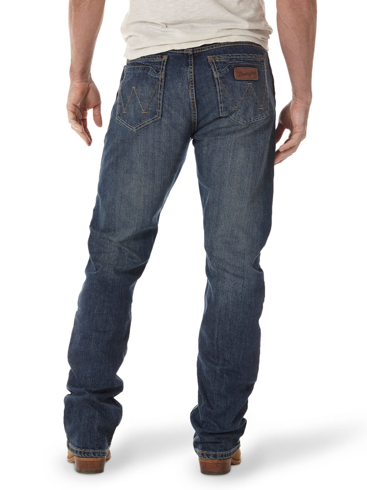 Wrangler Mens Retro Mile Post  Slim Fit Jean