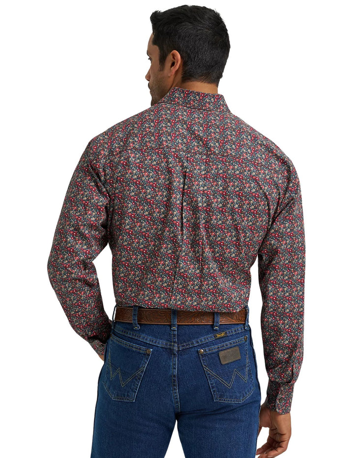 Wrangler Mens George Strait™ Long Sleeve Button Down Shirt