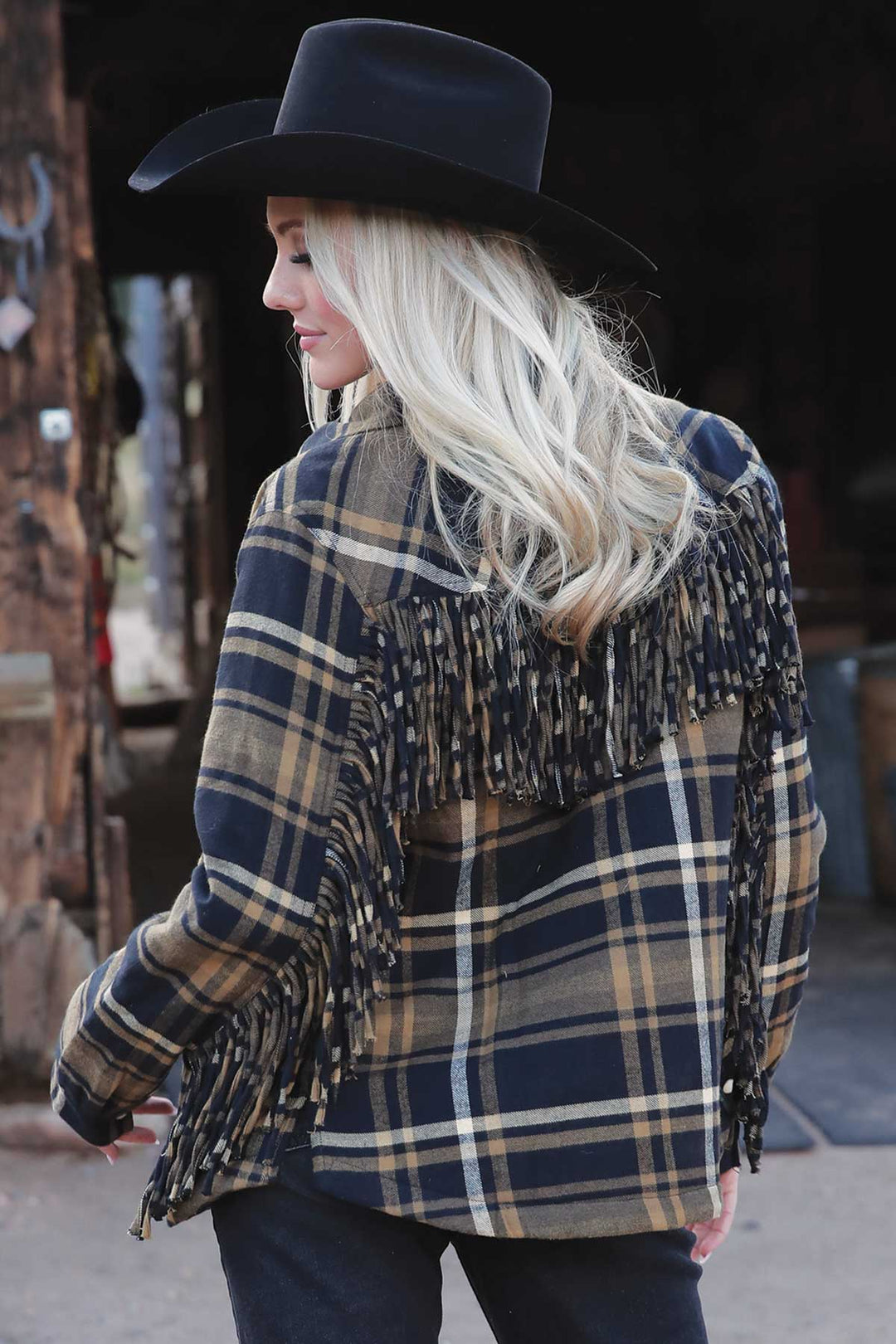 Cinch Womens Plaid Fringe Jacket