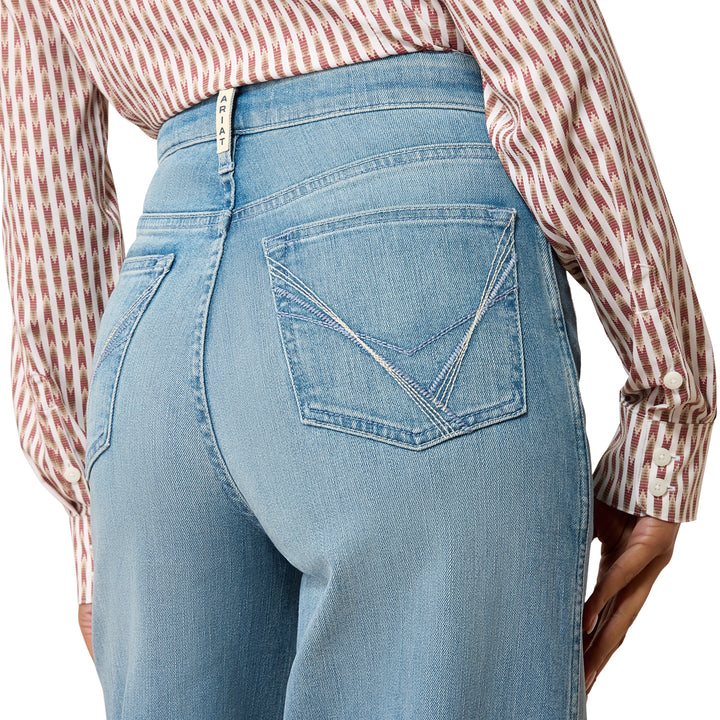 Ariat Womens Ultra High Rise Luana Wide Leg Jeans
