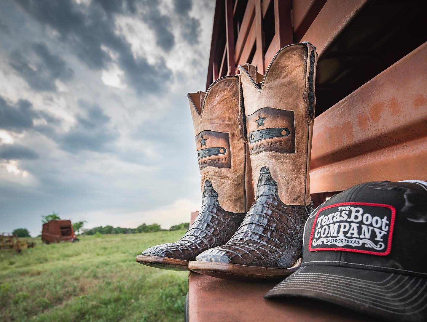 Cowgirl popular boots with belt