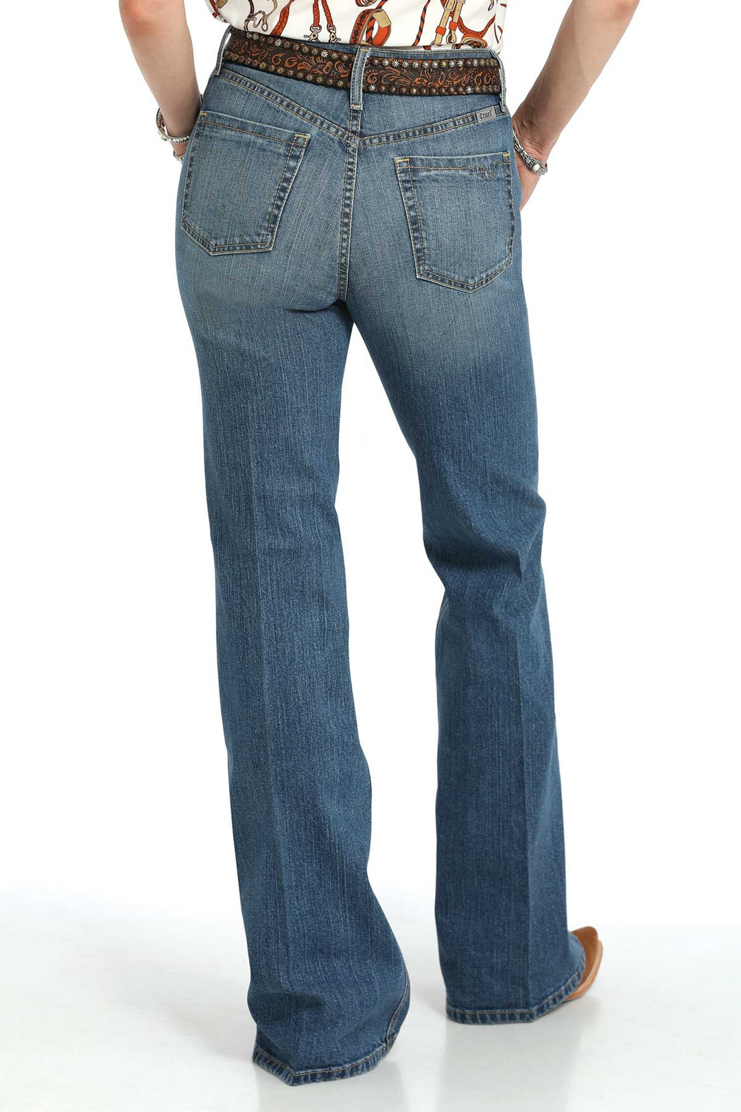 Cinch Womens Skylar Flare Medium Stone Jeans